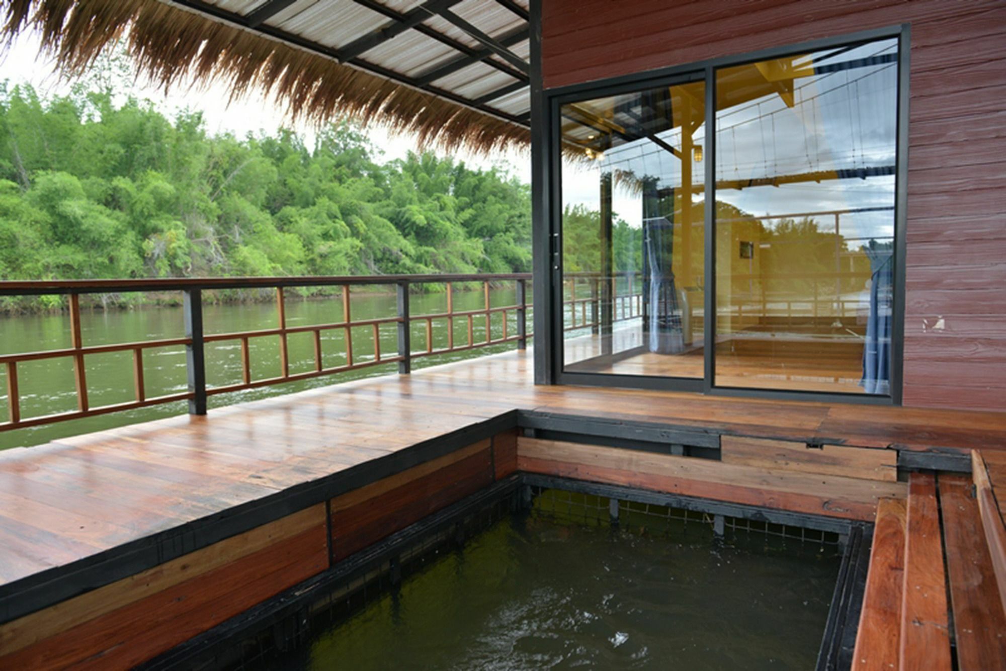 Boutique Raft Resort Сайок Экстерьер фото